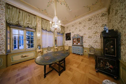 Dom Uphagena